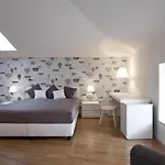 Santa Cesarea Luxury - La Vetta Del Sasso Barisano Guest house Matera