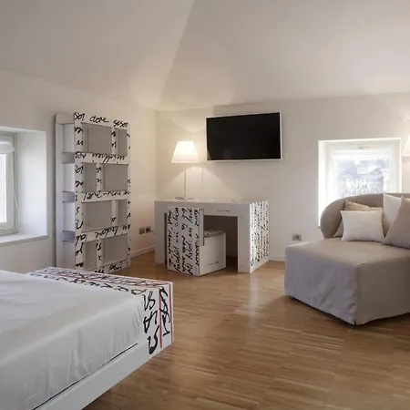 Santa Cesarea Luxury - La Vetta Del Sasso Barisano Affittacamere 4*