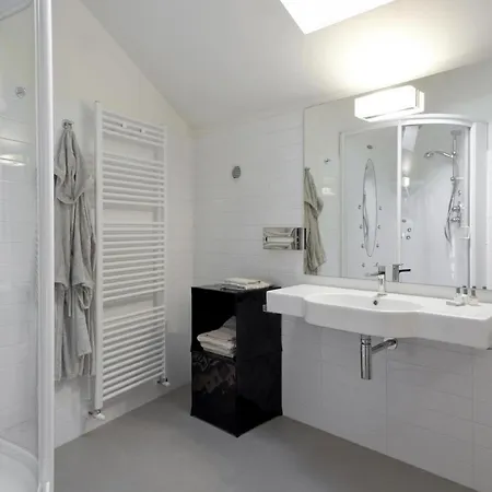 Affittacamere Santa Cesarea Luxury - La Vetta Del Sasso Barisano 4*