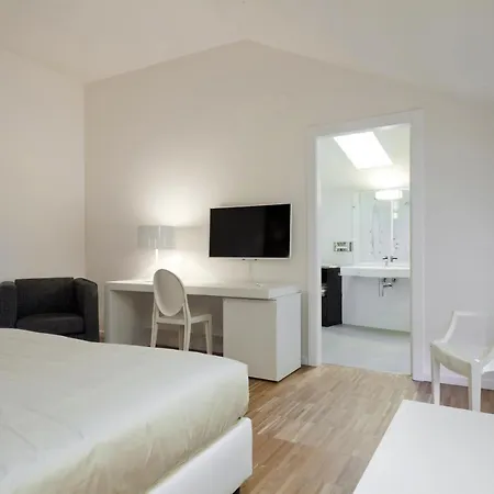 Santa Cesarea Luxury - La Vetta Del Sasso Barisano Гостевой дом