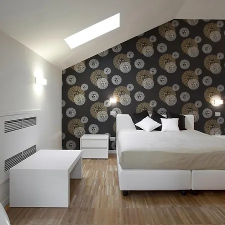 Santa Cesarea Luxury - La Vetta Del Sasso Barisano Матера