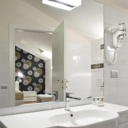 Πανσιόν Santa Cesarea Luxury - La Vetta Del Sasso Barisano Ματέρα