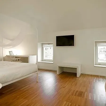 Гостевой дом Santa Cesarea Luxury - La Vetta Del Sasso Barisano 4*