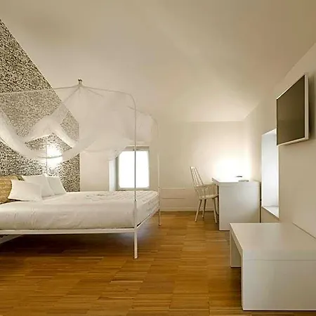 Гостевой дом Santa Cesarea Luxury - La Vetta Del Sasso Barisano 4*